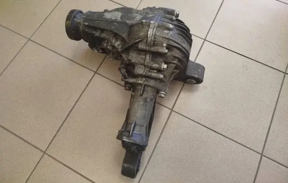 Mercedes-Benz R W251 Front differential 4460310031 4460310030