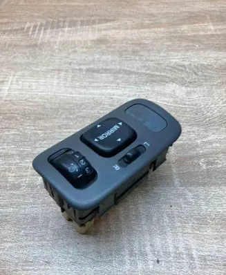 Toyota Avensis T220 Wing mirror switch 5472L39