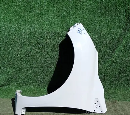 Renault Clio IV Fender 631017334R
