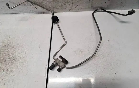 Toyota Corolla Verso E121 Air conditioning (A/C) pipe/hose 4434400050
