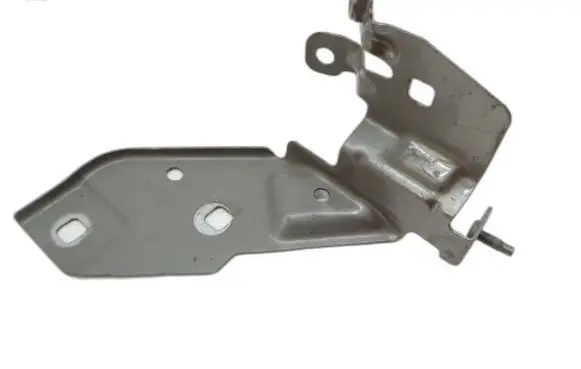 Renault Captur Fender mounting bracket 620427410A