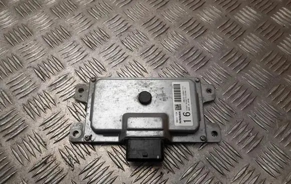 Nissan Navara D40 Engine control unit/module EMU10132NA1