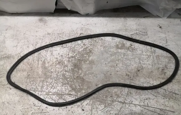 Front door rubber seal
