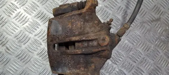 Ford Mondeo Mk III Front brake caliper