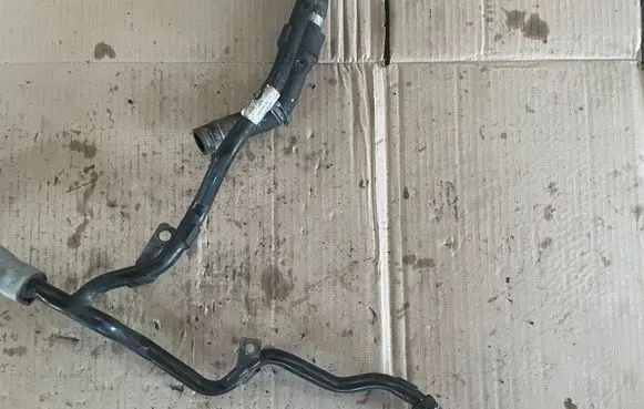 Volkswagen Transporter - Caravelle T6 Engine coolant pipe/hose 04L121397A