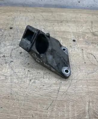 BMW 7 F01 F02 F03 F04 Engine mounting bracket 6777622