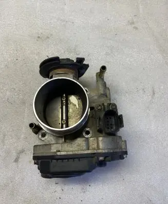 Volkswagen Bora Throttle body valve 20451601 M92669