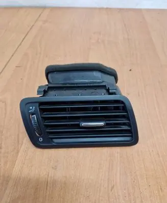 Volkswagen PASSAT B6 Dashboard side air vent grill/cover trim 3C1819702E P0108667 T0024375