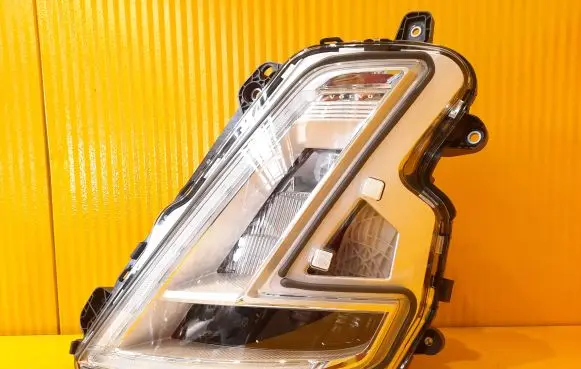 Volvo V40 Headlight/headlamp