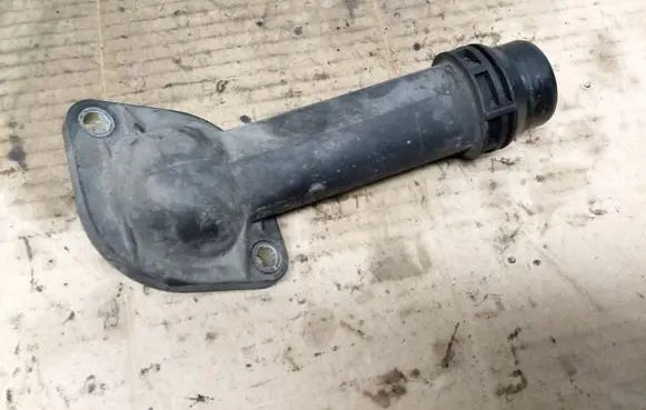 Volkswagen PASSAT B5.5 Other engine bay part 038121121B 06B121121