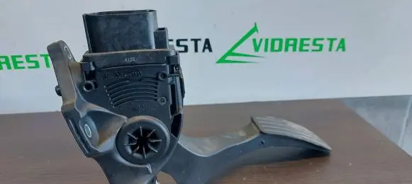 Volvo V60 Accelerator throttle pedal 31329060 1042012 6PV01083403