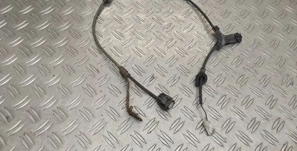 Toyota Avensis T250 Rear ABS sensor wiring 