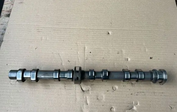 Mercedes-Benz E W212 Camshaft A6510500901