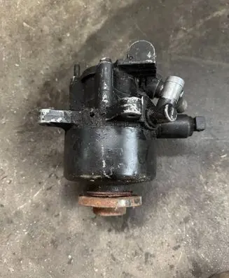 Mercedes-Benz S W220 Power steering pump 2108197C