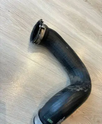 Mercedes-Benz S W221 Intercooler hose/pipe 2215281082 A2215281082