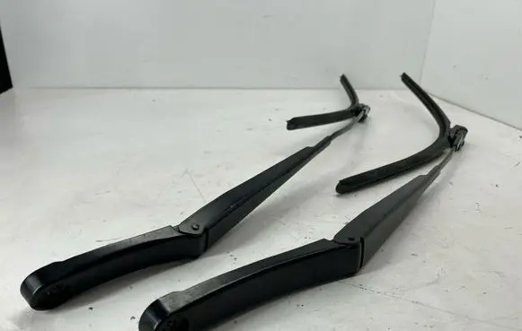 Volkswagen Tiguan Allspace Front wiper blade arm 5NN95541C