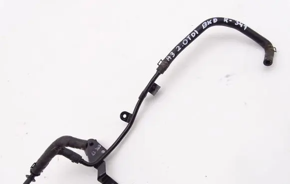 Volkswagen Golf V Engine coolant pipe/hose 1K0121070F