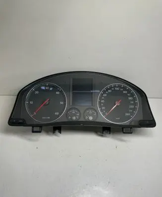 Volkswagen Jetta V Speedometer (instrument cluster) 1K0920862B VWZ7Z0E2822218 V0004000