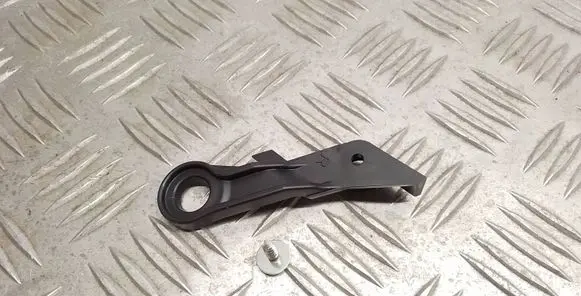Headlight/headlamp mounting bracket