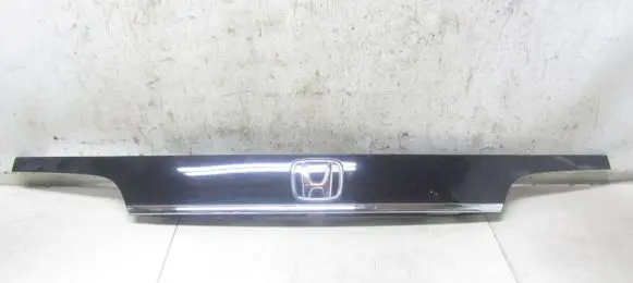 Honda CR-V Trunk door license plate light bar 74890-T1G-E000-