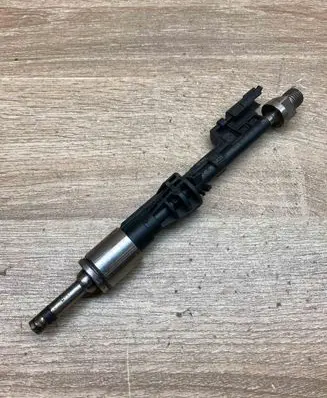 BMW 3 F30 F35 F31 Fuel injector 0261500153 1364762917405 06050533