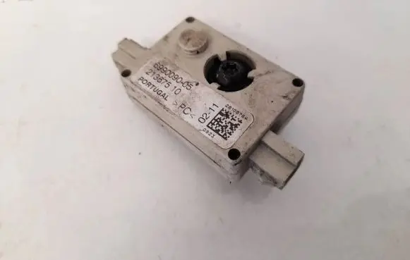 BMW 5 E60 E61 Antenna control unit 699009005 21367510