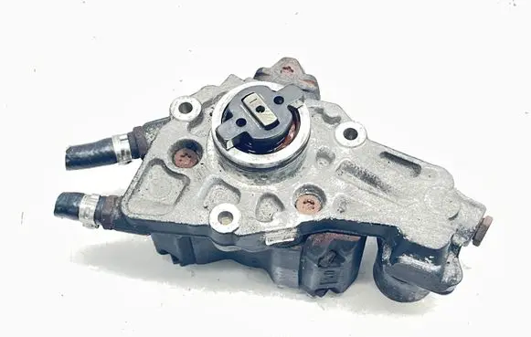 Mercedes-Benz E W211 Fuel injection high pressure pump A6460700201
