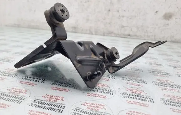 Skoda Octavia Mk3 (5E) ABS pump bracket 5Q1614235E