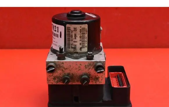 Ford Fiesta ABS Pump 8V512C405AE