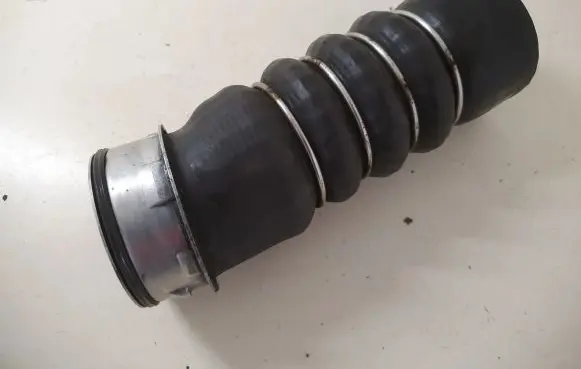 Volkswagen Caddy Intercooler hose/pipe