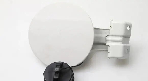 Mitsubishi Lancer VIII Fuel tank cap