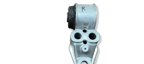 Volkswagen PASSAT B5.5 Rear axle beam mounts housing 4B0501522E 8E0501522H