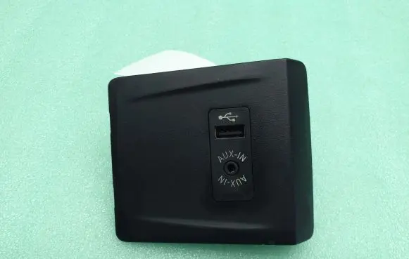 BMW 2 F45 USB socket connector 9284253