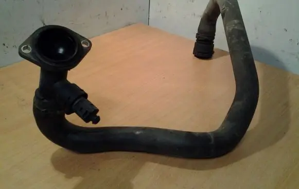 Volkswagen PASSAT B6 Engine coolant pipe/hose 11446T1 03G121121D