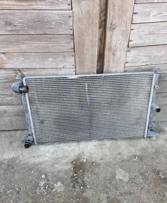 Seat Alhambra (Mk1) Coolant radiator