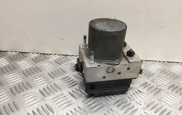 Audi A4 S4 B7 8E 8H ABS Pump 8E0910517H014