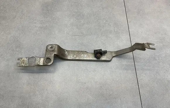 Audi A6 S6 C7 4G Fender mounting bracket 4G0807591B