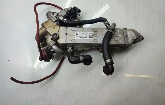 BMW 7 G11 G12 EGR valve cooler 8599832