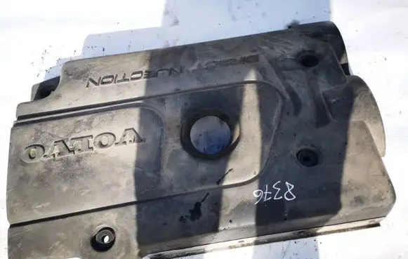 Volvo V70 Engine cover (trim)