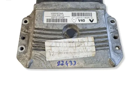 Renault Megane III Engine control unit/module 237101370R V29009794A