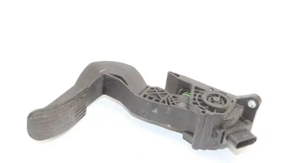 Mercedes-Benz Sprinter W907 W910 Accelerator throttle pedal A9103010200