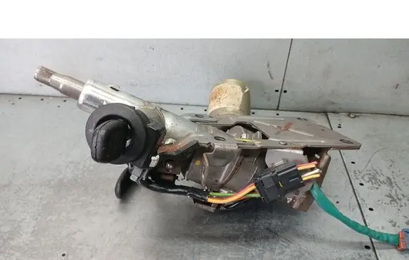 Renault Clio II Steering wheel column trim 