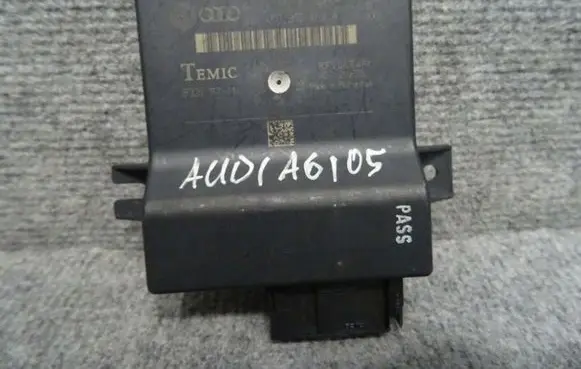 Audi A6 S6 C6 4F Gateway control module 4F0907468D