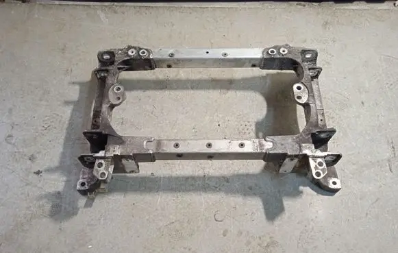 Maserati Ghibli Front subframe 670001480