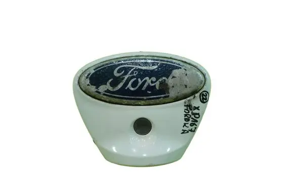 Ford Ka Tailgate glass/window release handle 