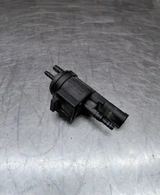Valve vacuum
