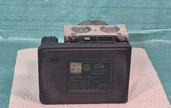 Volkswagen Golf VII ABS Pump 5Q0907379AA 10062236391 10091543463J