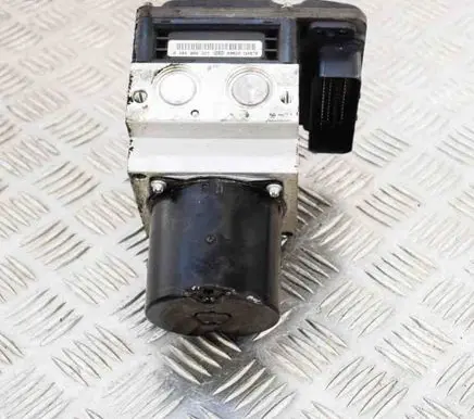 BMW 5 E60 E61 ABS Pump 67833606774679