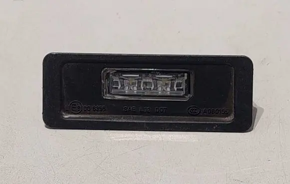 Volvo V40 Number plate light 31352526