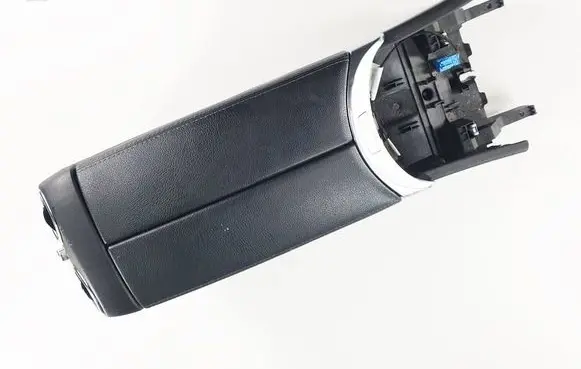 Mercedes-Benz C W205 Armrest 